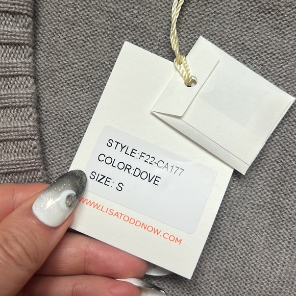 Lisa Todd PILLOW TALK Cardigan in Dove - Picture 4 of 5